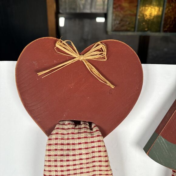 Country Cabin Cottage Core Towel Hangers With Towels Hearts & Watermelon Design - Picture 2 of 16